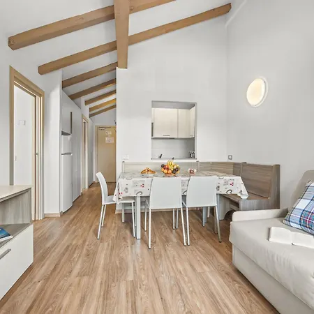 Aparthotel Des Alpes Cavalese