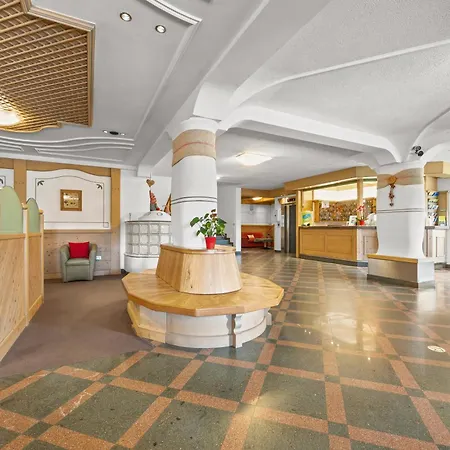 Des Alpes Apartahotel