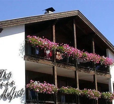 Des Alpes 3*